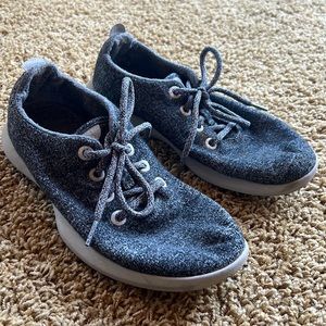 ALLBIRDS WOOL RUNNERS - WOMEN’S 9